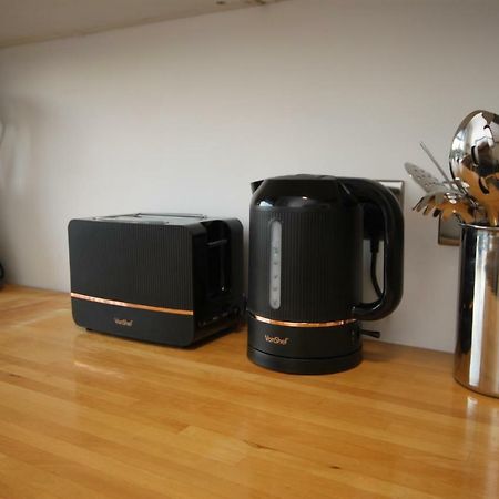 Camden Town Spacious 2 Bedroom Apartment - Sleeps 5 Guests! Londres Exterior foto