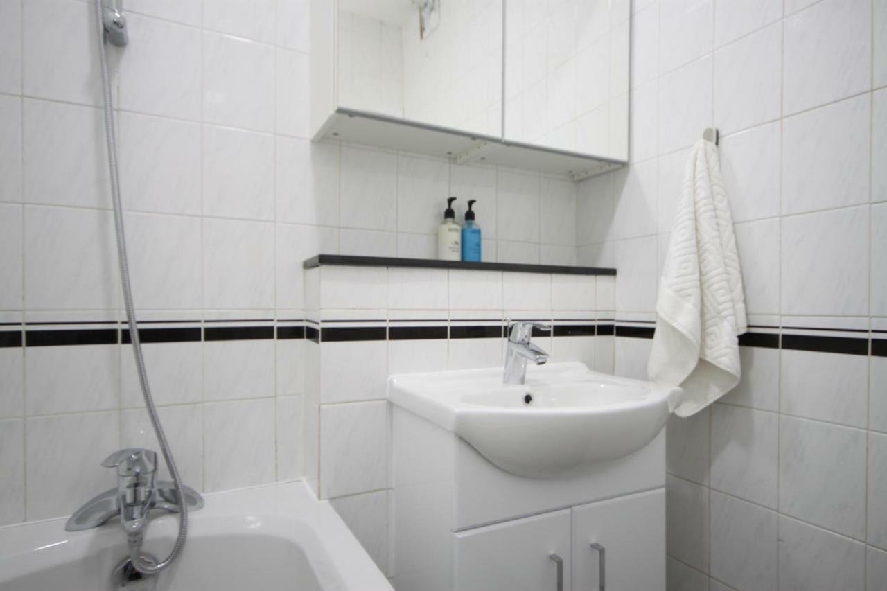 Camden Town Spacious 2 Bedroom Apartment - Sleeps 5 Guests! Londres Exterior foto